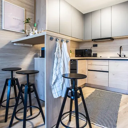 Apartment V10d By Hbo Pecs